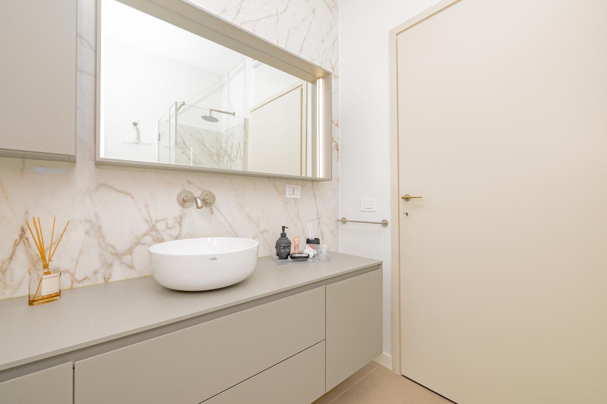 Elegance & Comfort Central Station 500Mt -15Minuti Duomo Milan Bagian luar foto